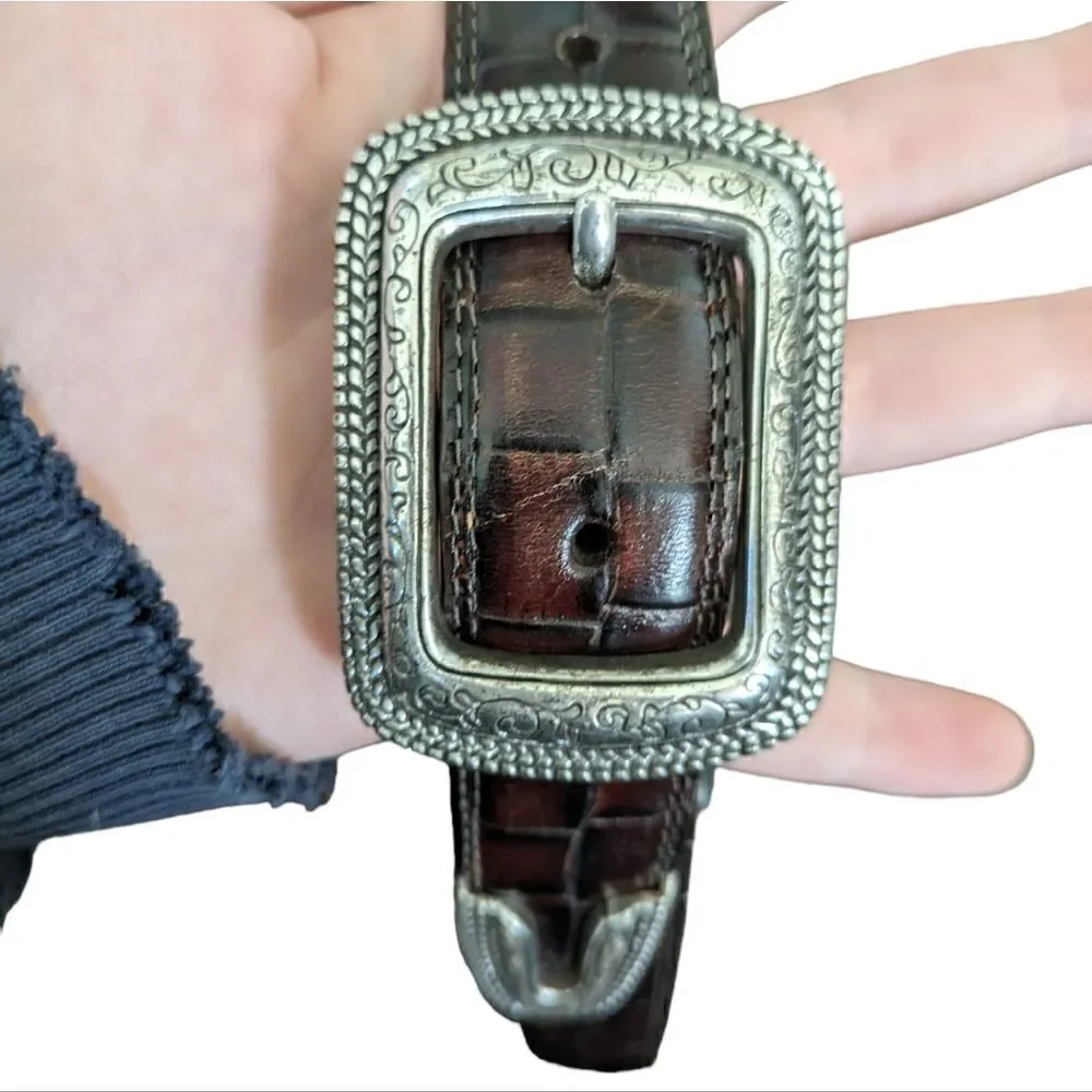 Brighton belt brand new size small with silver accents